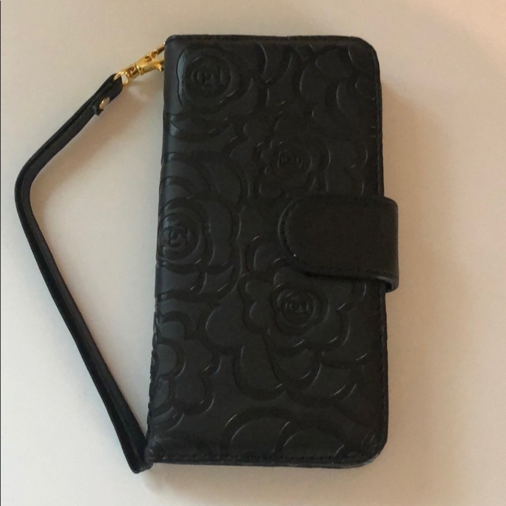 iPhone XR phone case holder